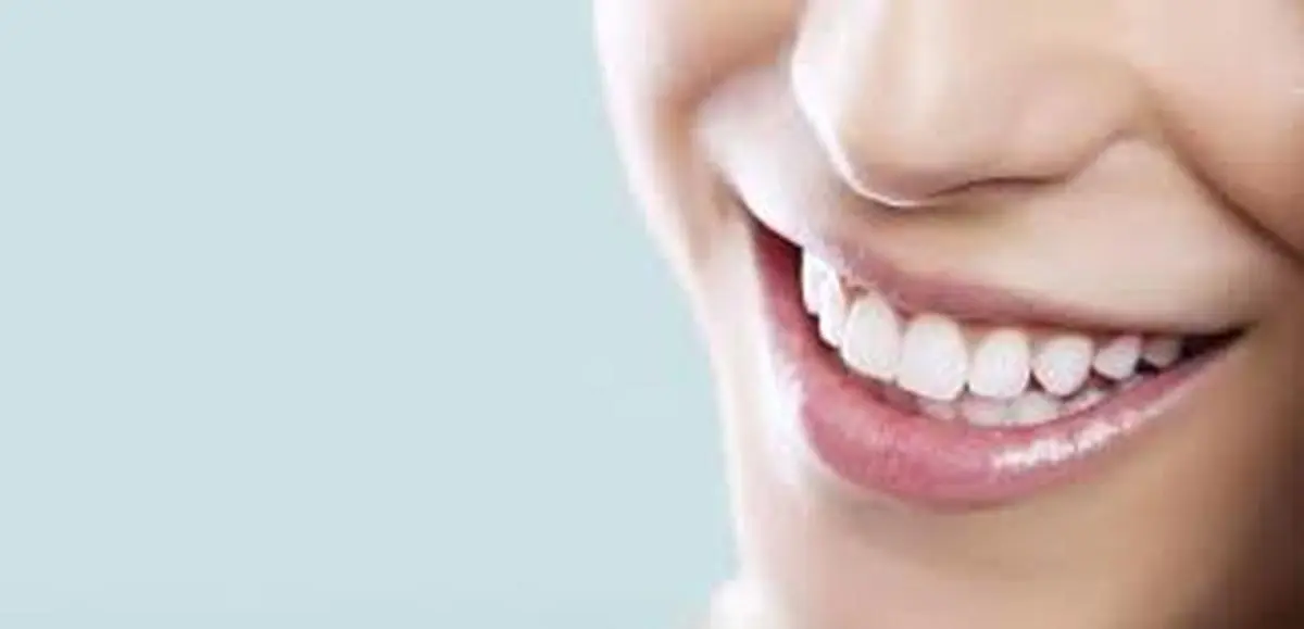پاکسازی و تمیزی دندان‌ها با مصرف مواد غذایی