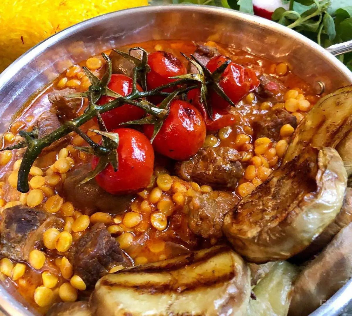  قیمه بادمجان رو تا الان اشتباه درست می‌کردی بیا تا رمز و رازشو بهت بگم | آموزش طرز تهیه قیمه بادمجان +ویدئو
