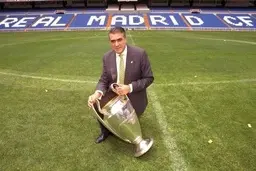 رئیس سابق رئال از  کرونا کشته شد 