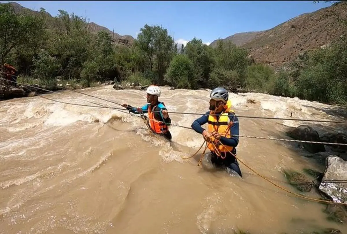 غرق شدن یک زن ۴۵ ساله در رودخانه هراز 