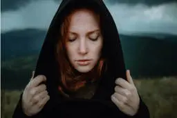 11 نشانه پنهان که خبر از یک «ترومای حل نشده» می دهند