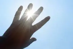 هوا گرم تر می‌شود  