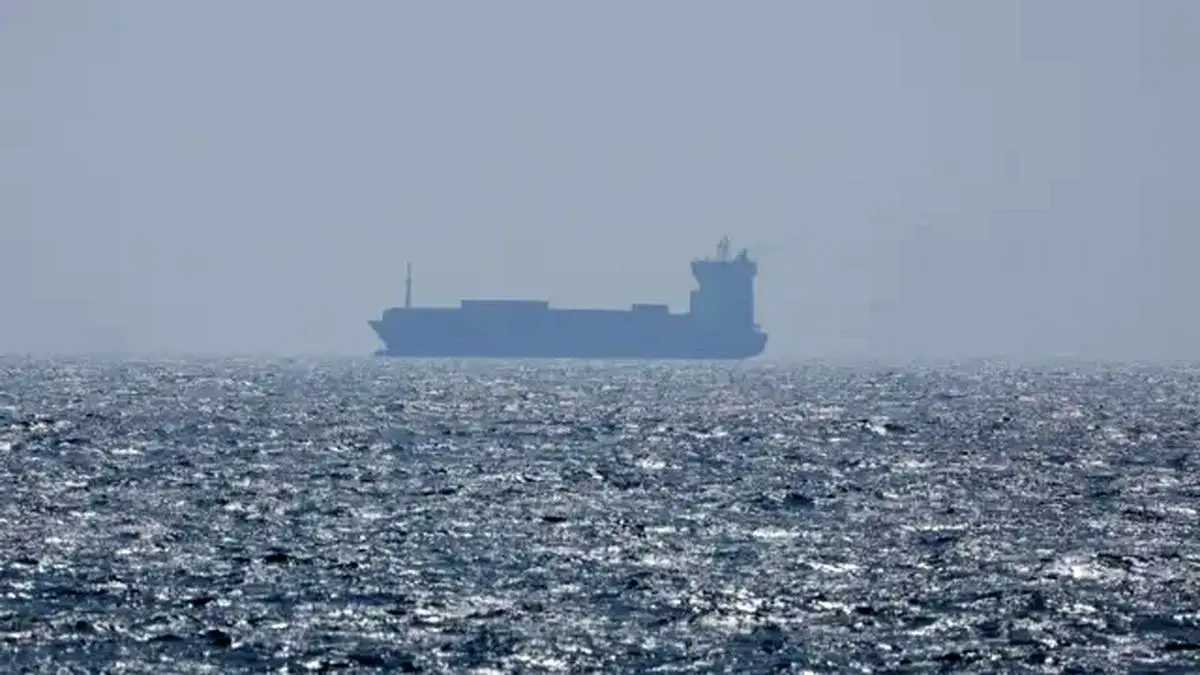 ابراز نگرانی چین از توقیف کشتی تجاری ایران توسط آمریکا