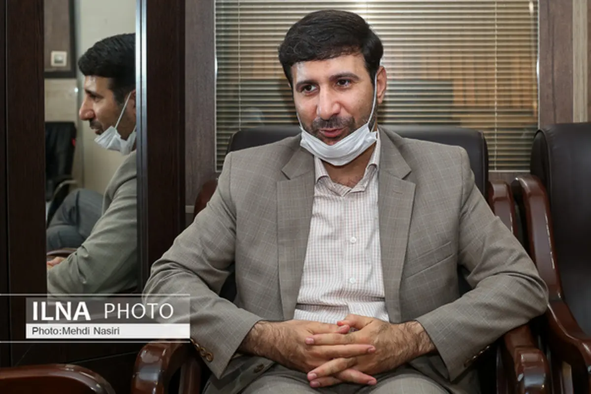 خط قرمز ما ورود به موضوعات حزبی و جناحی است