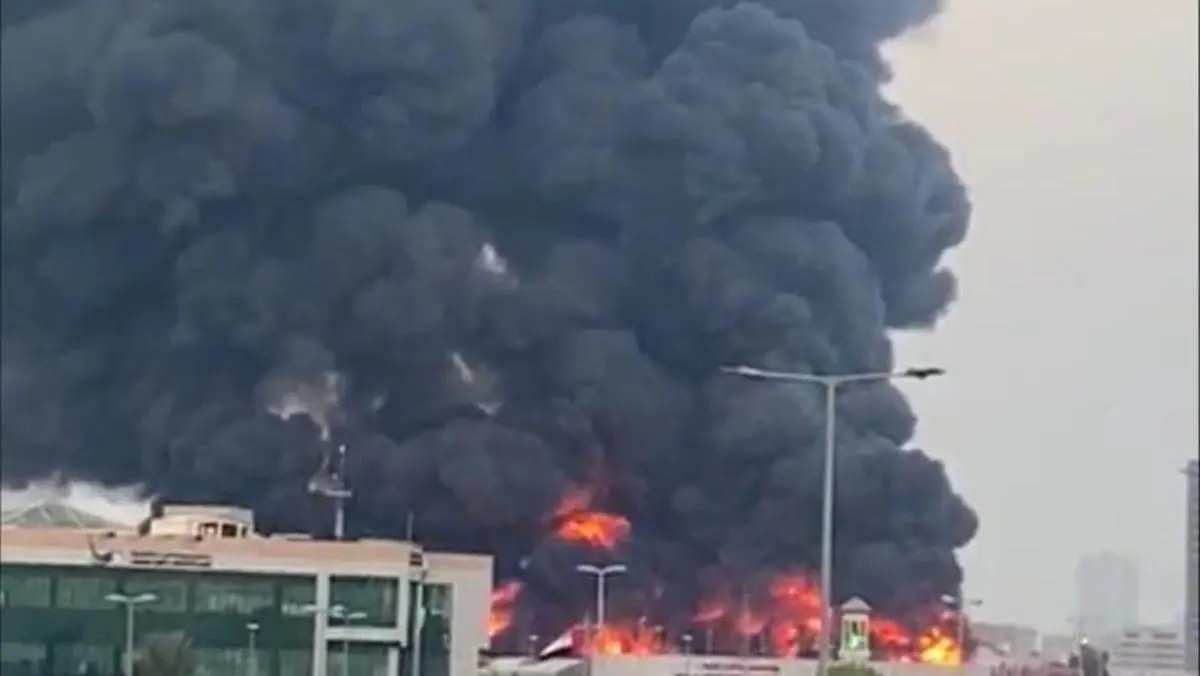 امارات متحده عربی | آتش‌سوزی مهیب غروب چهارشنبه در بازار مرکبات عجمان