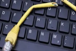 اتاق بازرگانی: اینترنت تجار و بازرگانان هنوز وصل نشده |صرفا چند سیستم در اتاق ایران قرار داده شده که عملاً برای این حجم از تجار، قابل استفاده نیست