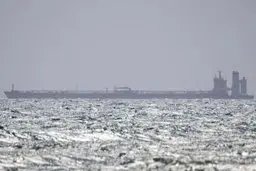 بازگرداندن بی‌توضیح ابرنفتکش توقیف‌شده ونزوئلا توسط آمریکا