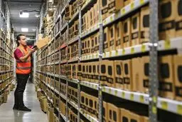 دیجی‌کالا گوشی همراه را گران‌تر می‌فروشد؟ 