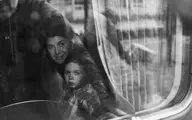 تصاویری تلخ از خداحافظی با زنان و کودکانی که شهر را ترک می کنند