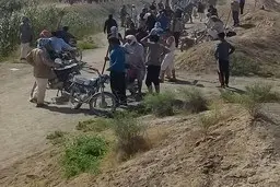  اعتراض کشاورزان کرخه به قطعی آب 