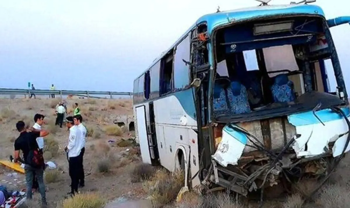 واژگونی خونین اتوبوس مسافربری اصفهان به مشهد