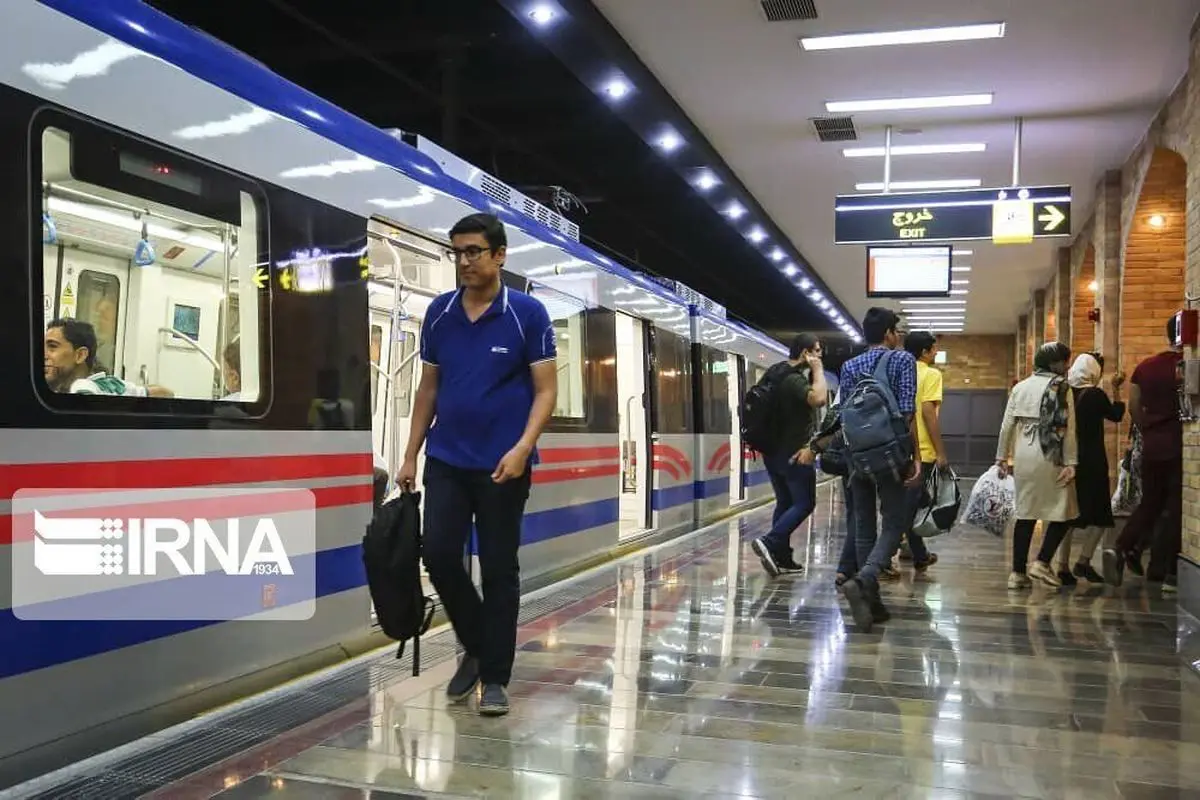 هاشمی: تعطیلی مترو و اتوبوس در صورت تداوم فعالیت اجتماعی معنا ندارد