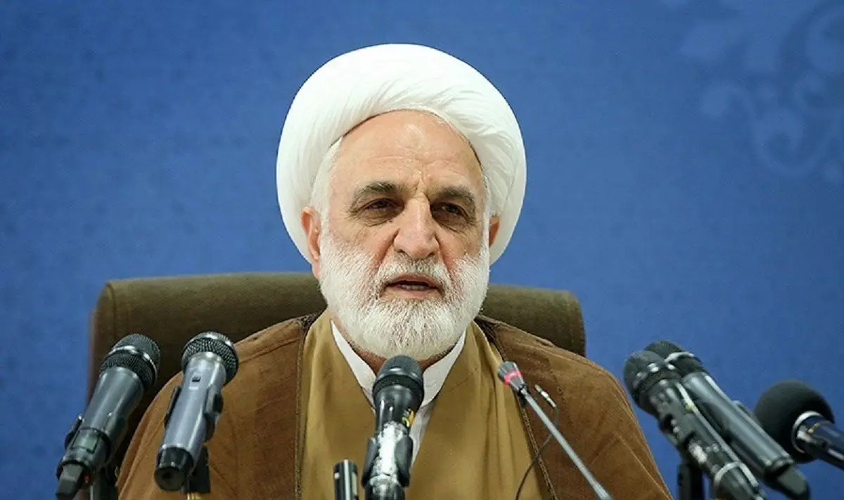 لوح یادبودی که محسنی اژه ای تحویل نگرفت  +فیلم