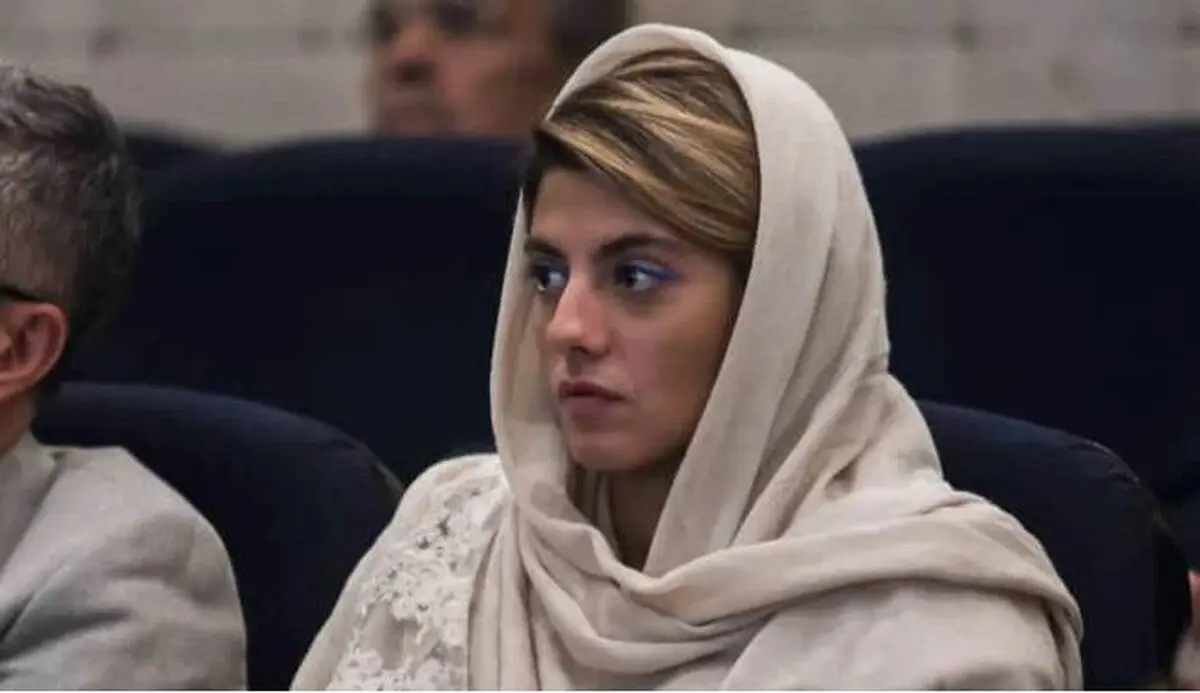 خنده های الکی مهسا طهماسبی در اتاق گریم! 