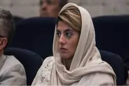 خنده های الکی مهسا طهماسبی در اتاق گریم! 