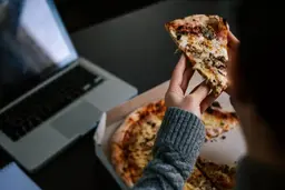 آیا وعده‌ی غذایی دیرهنگام برای قلب مضر است؟