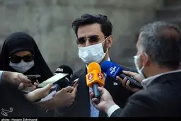 آذری‌ جهرمی: به هیچ وجه اجازه گران شدن اینترنت را نمی‌دهیم