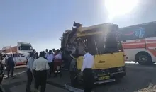 تصادف ‌اتوبوس حامل دانشجویان و فوت ۲ سرنشین در جاده سمنان - سرخه | اولین عکس از تصادف دلخراش اتوبوس دانشجویان در جاده سمنان