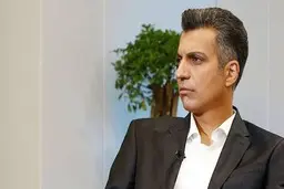 بدل خارجی عادل فردوسی‌پور یک زن است + عکس همزاد
