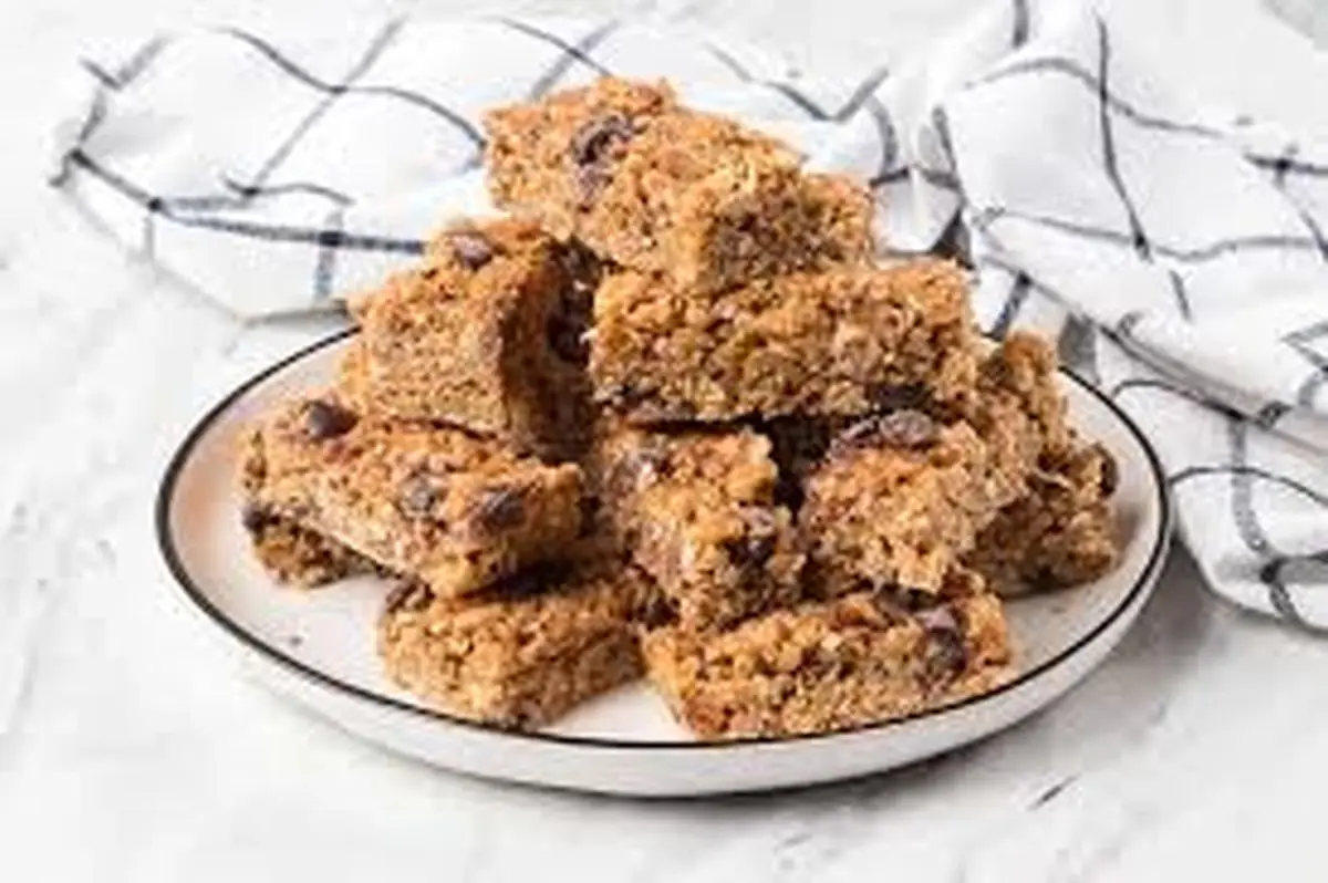 اوتمیل بار؛ انرژی در هر برش | وقتی یک اسنک سالم، هم خوشمزه است هم سیرکننده +ویدئو