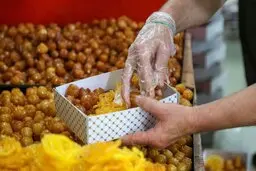 طبخ زولبیا و بامیه ماه رمضان با طعم شربت معده! | قنادی پلمب شد