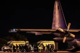 انتقال شهروندان پرتغالی ساکن شهر ووهان با پرواز اختصاصی + عکس