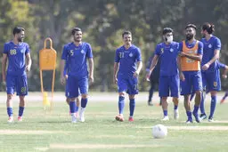  استقلال  |  دیداری تدارکاتی پشت درهای بسته