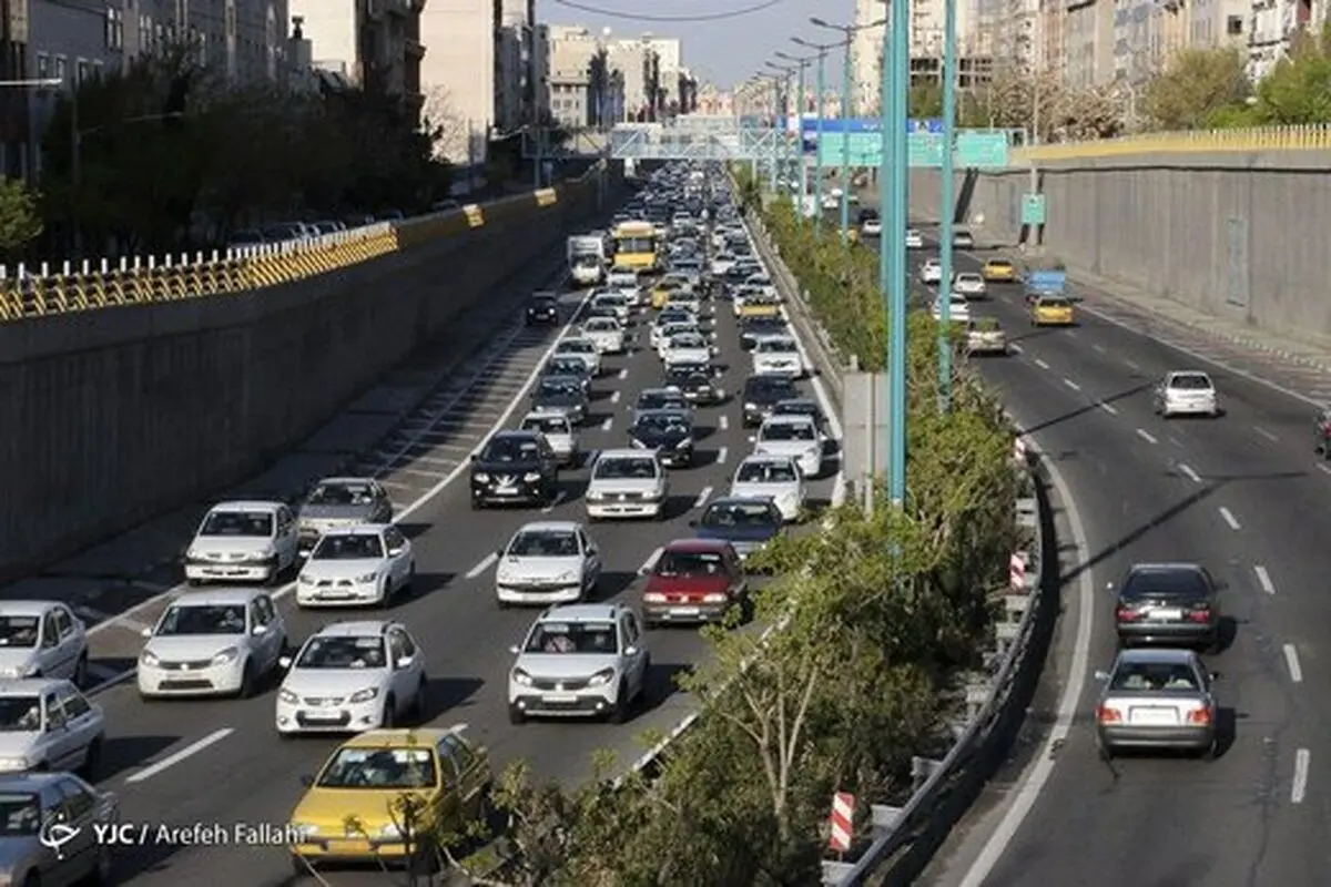 کم شدن ترافیک معابر پایتخت در عصر سی‌ام فروردین ماه