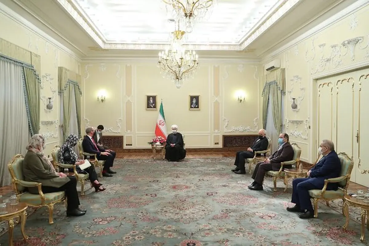 دستور روحانی به وزارت صمت برای نظارت دقیق بر قیمت کالاها در ایام پایانی سال