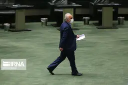 کارت زرد مجلس به وزیر اقتصاد