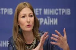 معاون وزیر خارجه اوکراین: درحال مذاکره با چین و چند دولت دیگر برای میانجیگری جهت پایان جنگ هستیم | عربستان، ترکیه و اسرائیل پیشنهاد میانجیگری داده‌اند