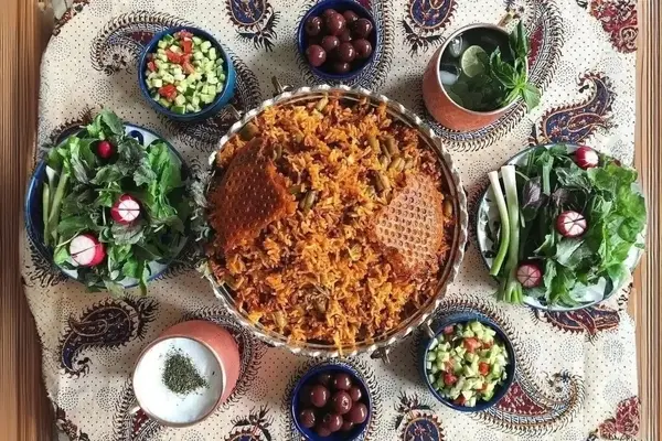طرز تهیه لوبیا پلو ساده | بدون نیاز به گوشت و مرغ این لوبیا پلو رو درست کن که عاشقش می‌شی! +ویدئو