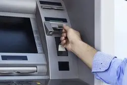 مردم کارهای پولی خود را غیرحضوری انجام دهند