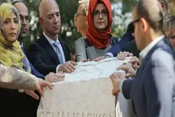 واکنش جالب مالک آمازون به هک شدن تلفن همراهش توسط بن سلمان 