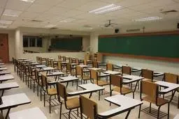 ماجرای فروش صندلی دانشگاه | دستگیری کلاهبرداران | راه اعتراض مال‌باختگان چیست؟ +ویدئو