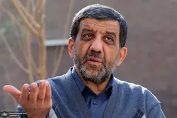 ضرغامی: من مستقلم؛ با بقیه فرق می کنم! |  برخی کارشناس نظر رهبری شده‌اند | اصول‌گرا و اصلاح‌طلب پوست خربزه زیر پای ملت بوده