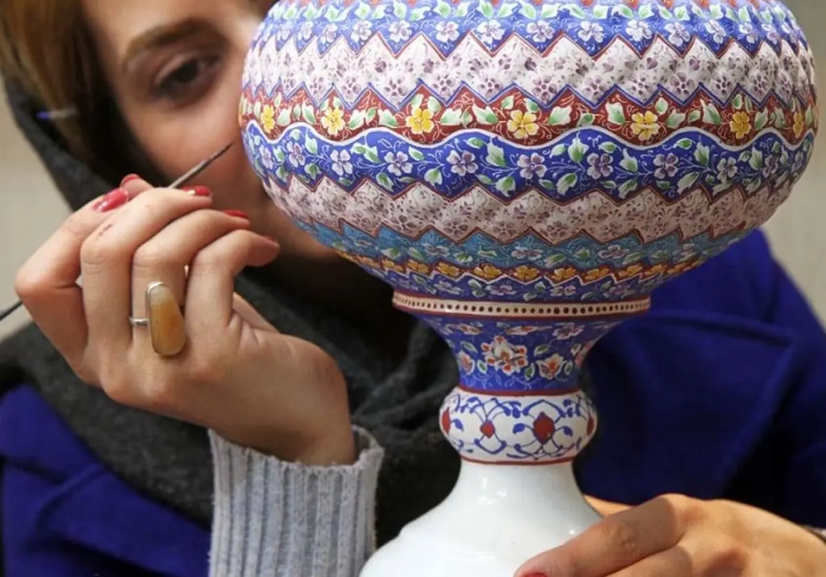 مینا کاری، هنری جادویی