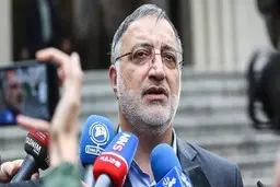 خبرنگار خطاب به شهردار تهران: ۸۰ درصد  پله‌های برقی‌های مترو خراب است | زاکانی: اشتباه می‌کنید