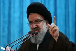 احمد خاتمی: همه از شل حجابی ناراحت هستند اما یادمان باشد اگر این حکومت دینی نباشد، جشن هنر برگزار می شود