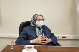 
دکتر مینو محرز چنین تجمع‌هایی خجالت‌آور است کاملا ناامید شدم