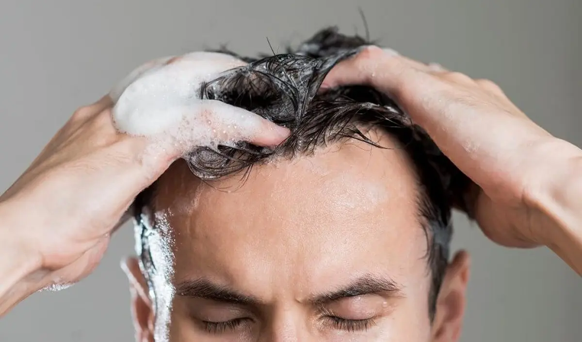 رایج ترین اشتباهاتی که در شستشوی موها که اغلب ما مرتکب می شویم
