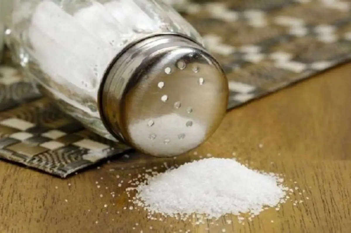 ایرانی‌ها 2 برابر بیشتر از استاندارد جهانی نمک مصرف می‌کنند