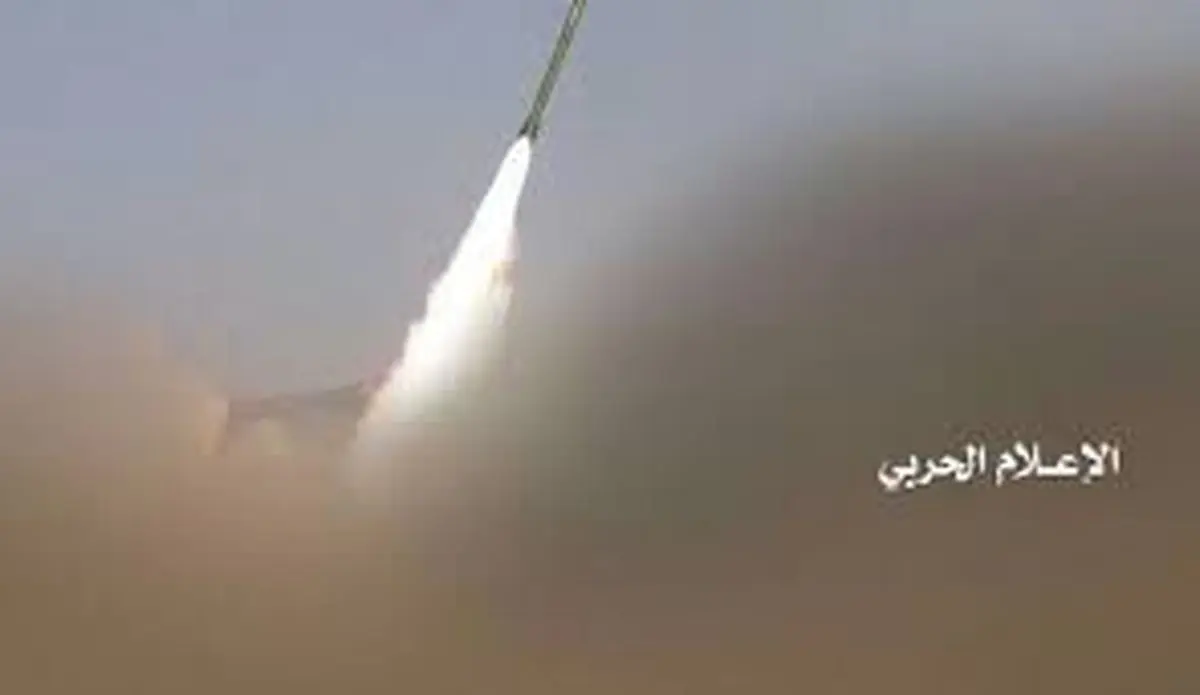 اتاق عملیات نیروهای سعودی هدف حمله موشکی یمنی ها قرار گرفت