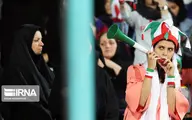 روایت دستفروش زن ورزشگاه آزادی؛ از درآمد میلیونی تا امید برای حضور مجدد