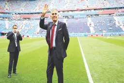 کی‌روش، خوشبختی را هم بُرد 