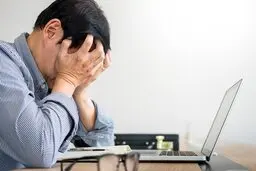  عادت‌هایی است که باعث افزایش سطح استرس می‌شوند
