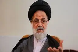 آیت الله موسوی تبریزی |   حذف نام امام خمینی (ره) از قطعنامه راهپیمایی ۲۲ بهمن کار نفوذی‌ها است