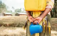 زنان برخی استان‌ها کولبری آب می‌کنند 
