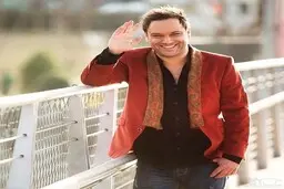 بازیگر سرشناس از ازدواجش خبر داد  عکس