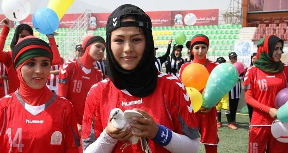 جنجال "سوءاستفاده جنسی" از بازیکنان زن افغانستان